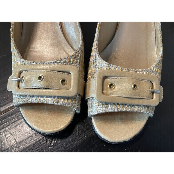 Stuart Weitzman Sz 6 N Women’s Woven Beige Peep Toe  Wedge Heels Shoes w/ Buckle - Picture 1 of 9